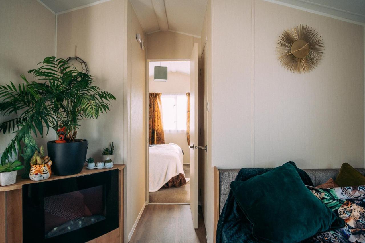 Vale Lodge - a Family-friendly, elegant&spacious motorhome Manston  Exterior foto